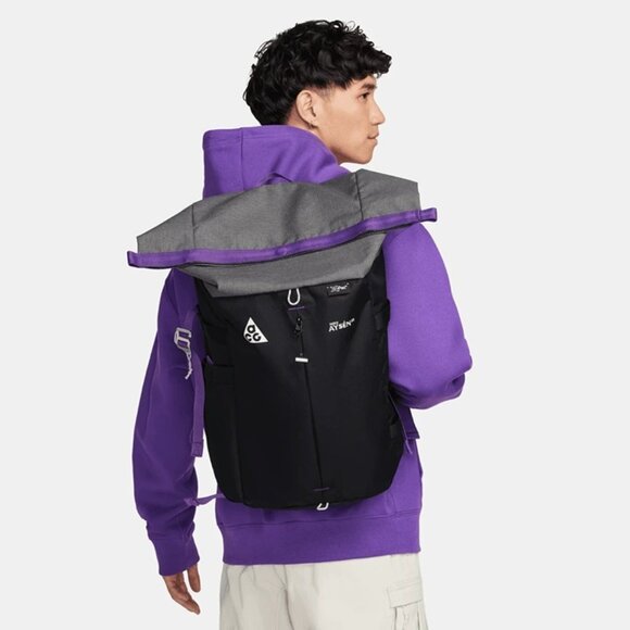Nike ACG Aysen Hiking Trail 32 Liter Backpack Adult Black Purple Grey DV4054-010 - Picture 4 of 7
